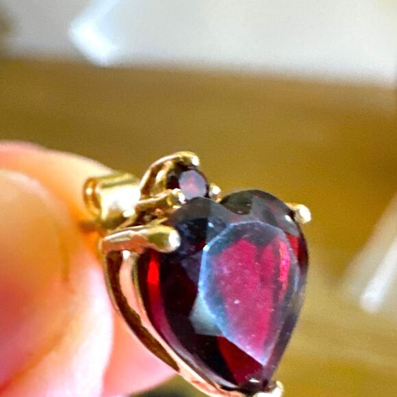 10k Solid Gold 2.30 Carat Garnet Heart Shaped Earrings - Picture 3 of 9